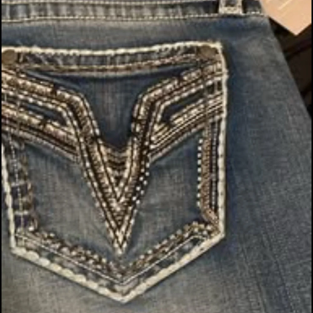 Vigoss Blue Jeans with Intricate White Stitching - Picture 2 of 7